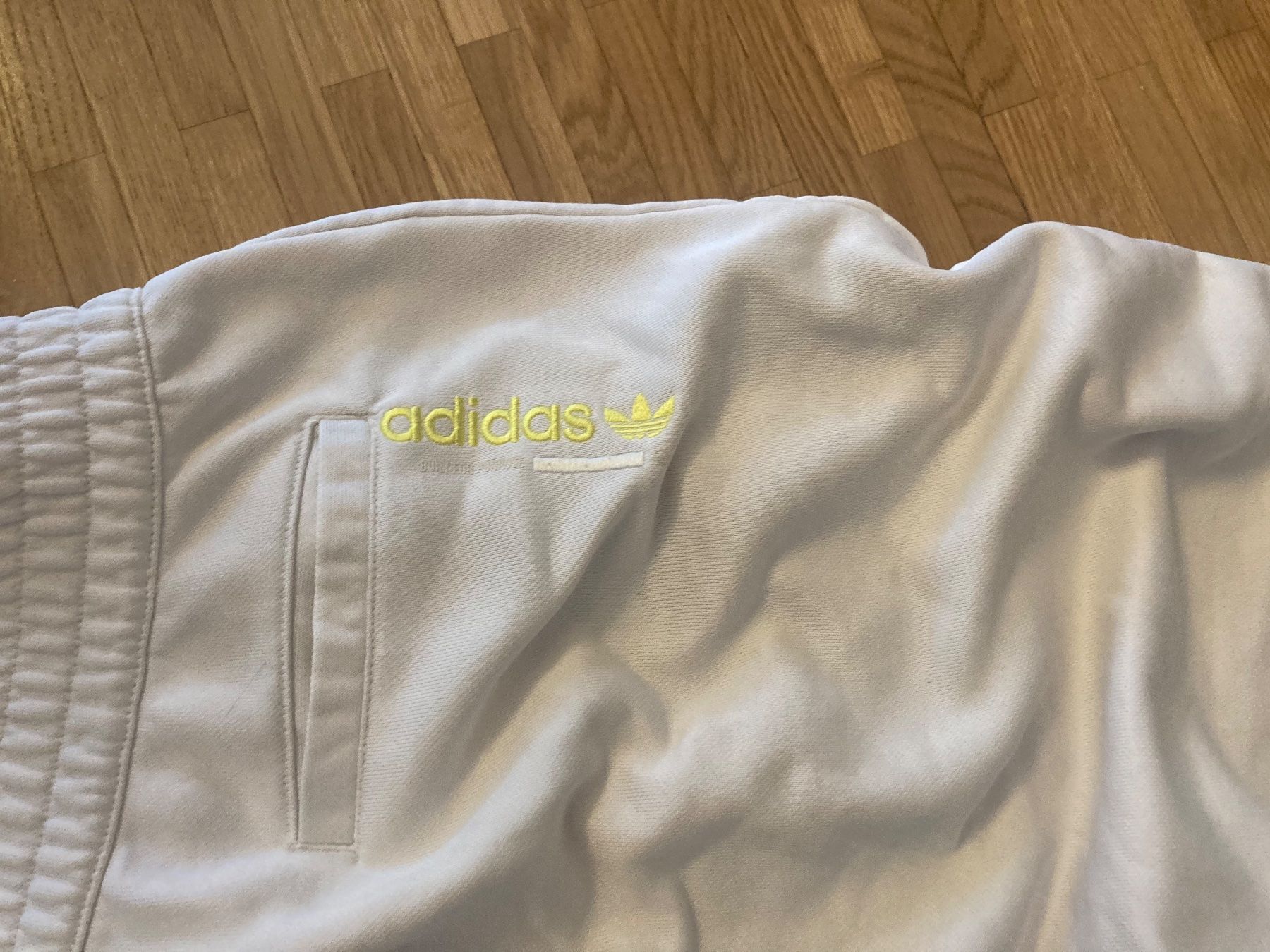 Adidas Completi: Adidas Trainingsanzug – Usato da zürich venduto da N2424 4