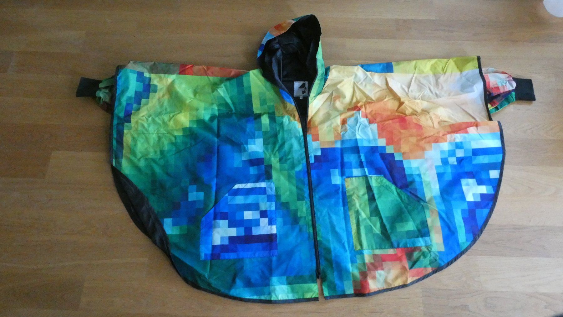 Altro in  Abbigliamento & Accessori: Regenponcho, mit Ärmeln – Nuovo (secondo la descrizione) da Luzern venduto da Charly_d