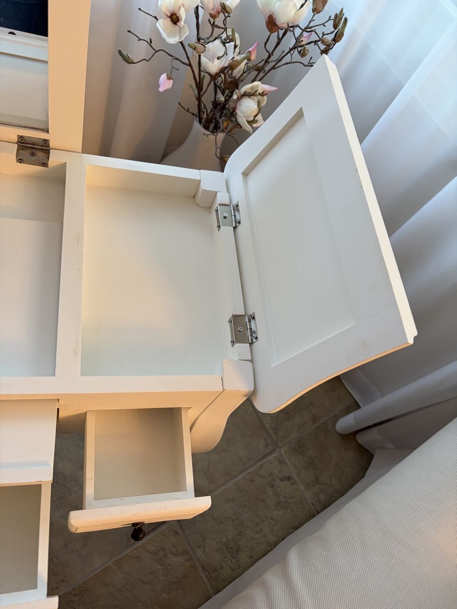 Maisons du monde Schminktische: Frisiertisch / Schminktisch (Coiffeuse Mathilde) – Gebraucht aus Rüschlikon von chr_2dl6 5