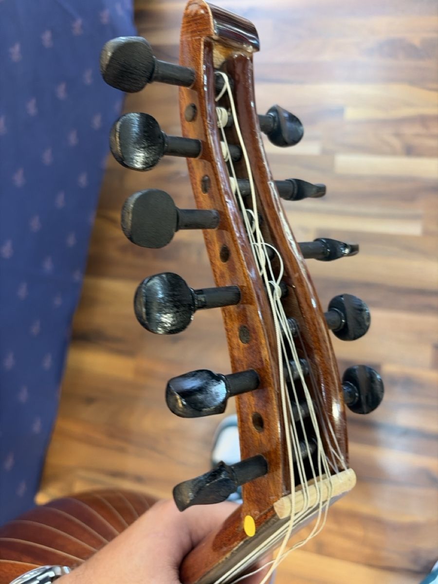 Strumenti musicali:  türkisches Oud  – Usato da Füllinsdorf venduto da Rollex 2