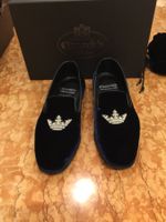 Church's Blue Velvet Slipper con corona ricamata in argento