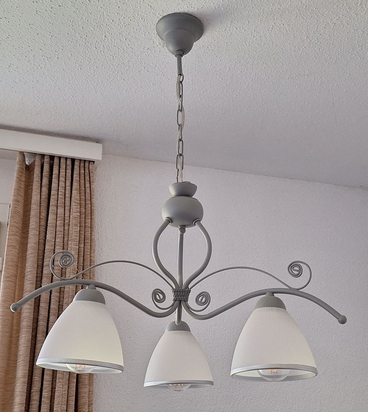 Lampadari & plafoniere: Deckenlampenschirm mit 3 Armen, Metall grau – Usato da Muri AG venduto da Edlerweiss 1