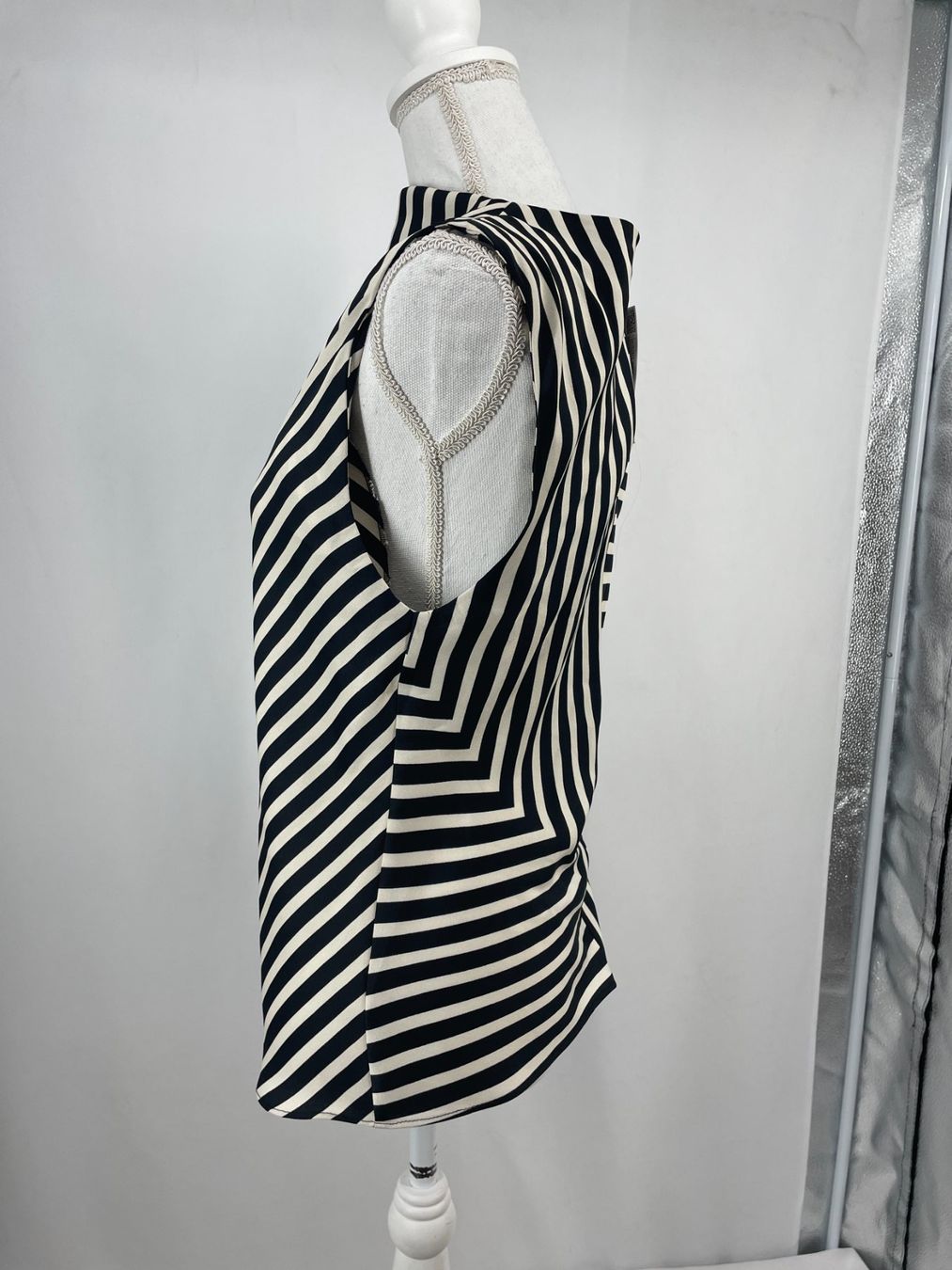 Mango Top: MNG Top rayé noir-blanc M – Usato da Lausanne venduto da PlusValue_Lausanne 3