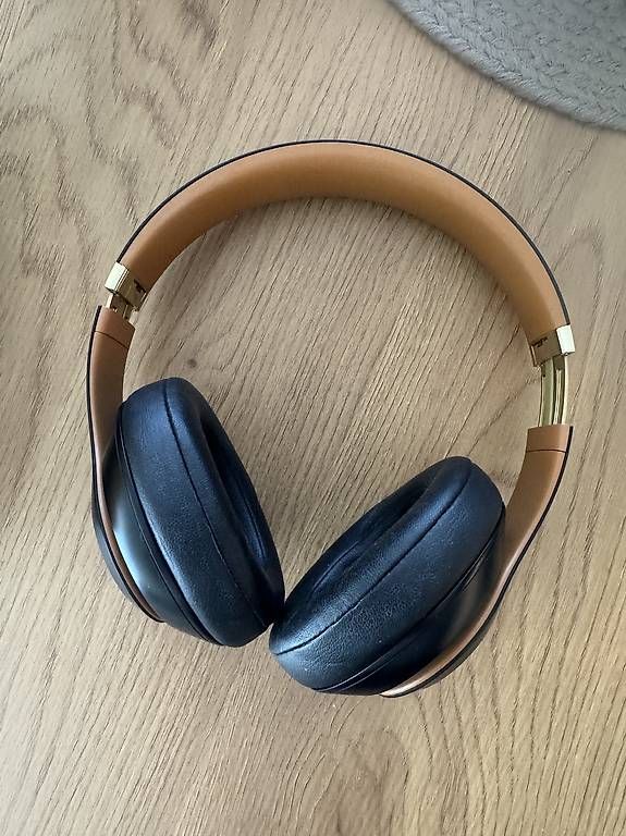 Cuffie: Original Beats Studio 3 Wireless ZML – Usato da Zürich venduto da ili_s2pk 1