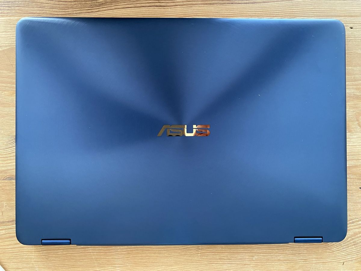 Asus Notebooks: Asus ZenBook Flip – Gebraucht aus Zizers von comia