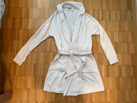 Flauschiger Bademantel in Creme, Gr. S - Ideal für Winter!
