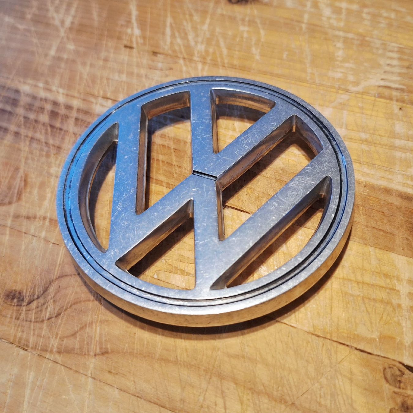 VW Toutes les pièces auto: VW Käfer Emblem – D'occasion à Triesen par BLACKSHEEP75