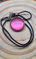 Halskette mit Cabochon Anhänger pink Neu