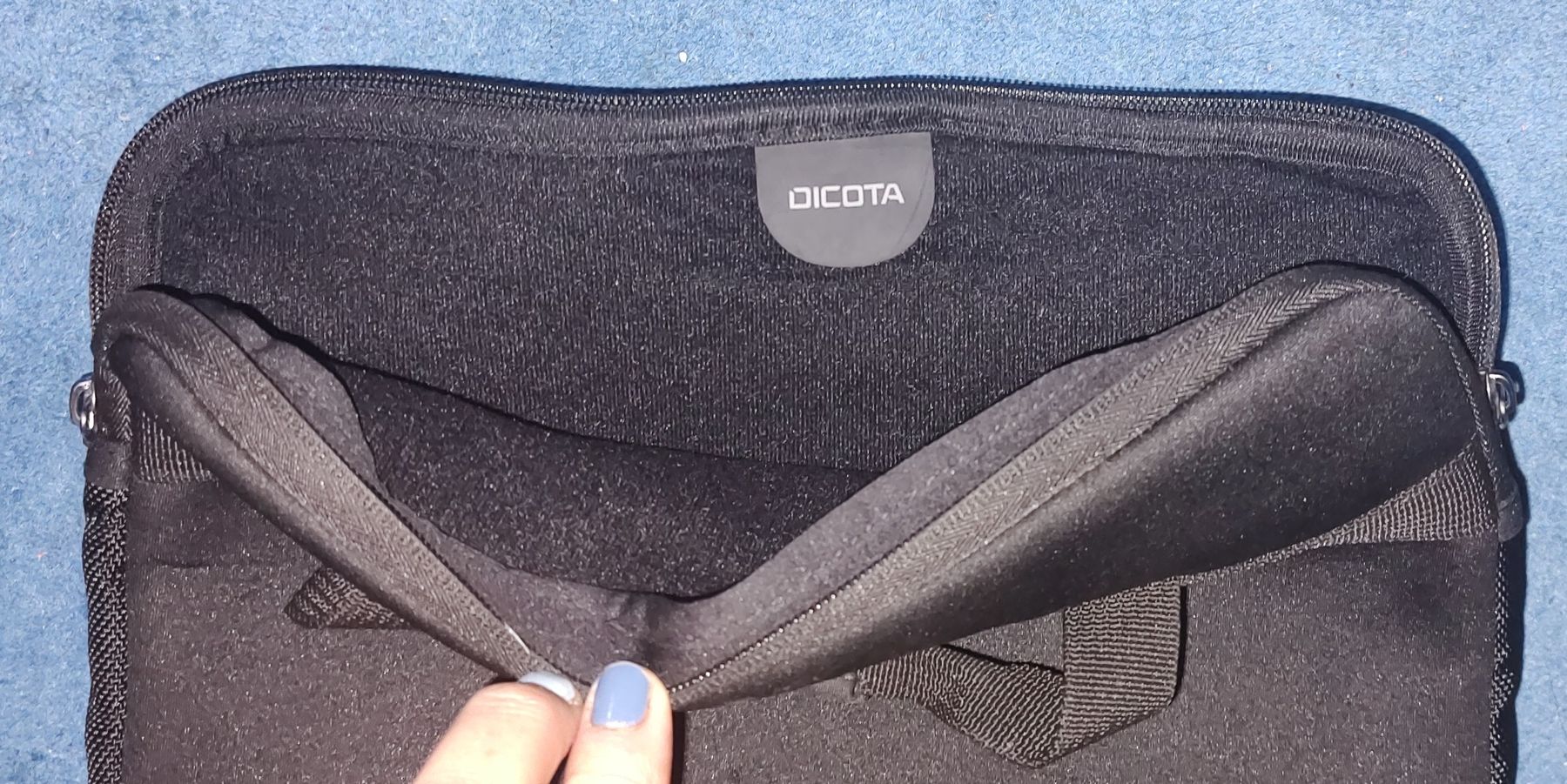 Borse: Notebooktasche Dicota – Usato da Grenchen venduto da car_qq2t 4
