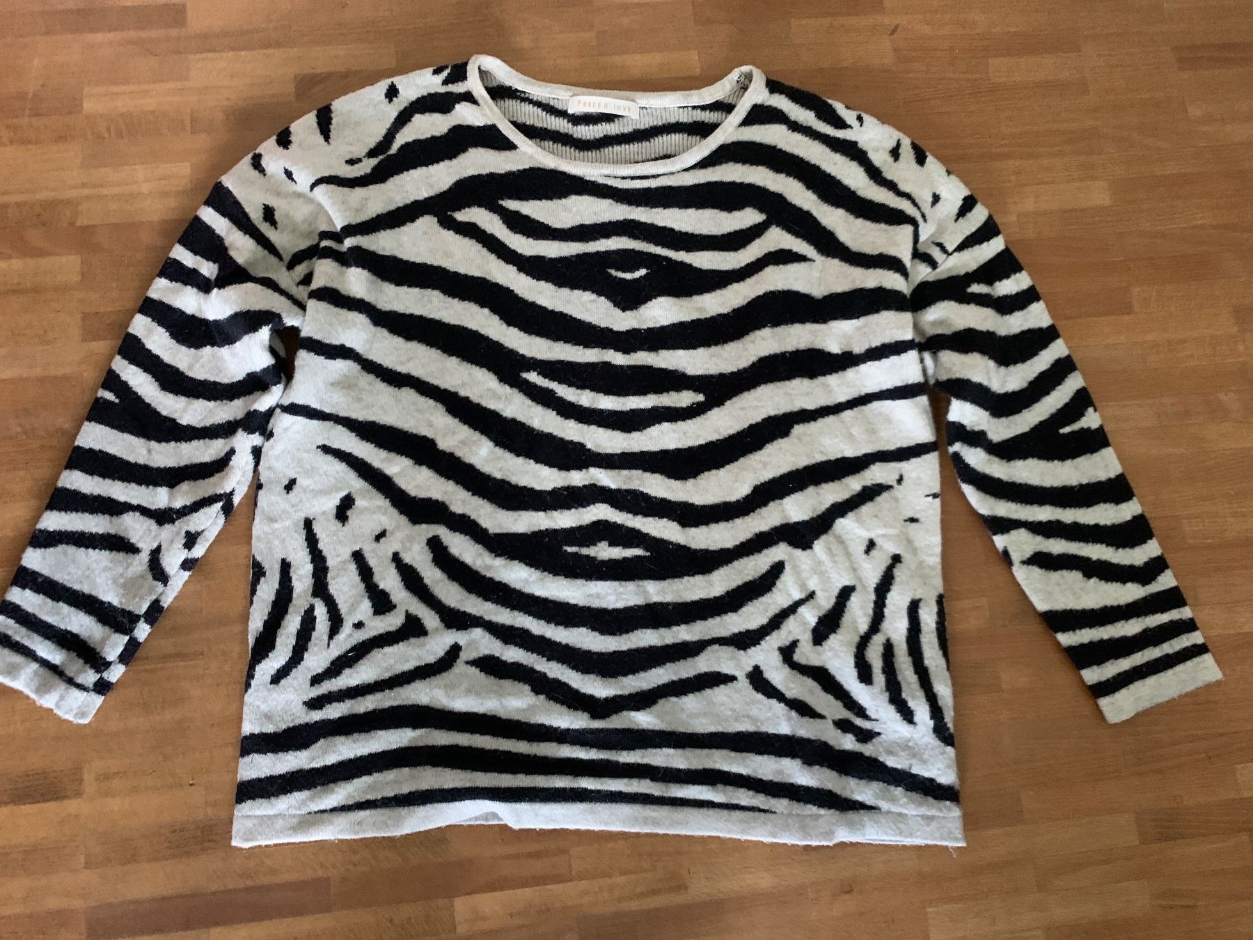 Pullover & Sweatshirts: Strickpulli peace n‘love Grösse S – Gebraucht aus Langnau im Emmental von Iriss