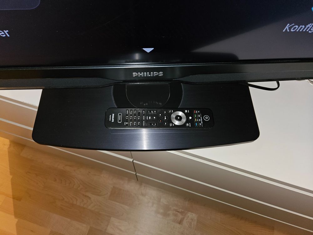 Philips LCD-Fernseher Mod. 42PFL9664H/12 | Kaufen auf Ricardo