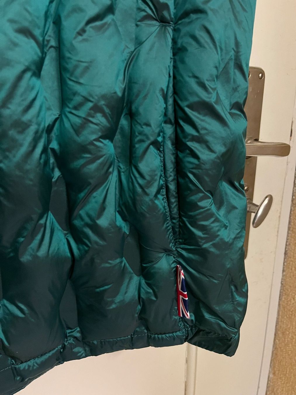 Gilet & Giacche: Gilet - Aston Martin Formula 1 Team – Nuovo (secondo la descrizione) da Erlach venduto da migdep985 2