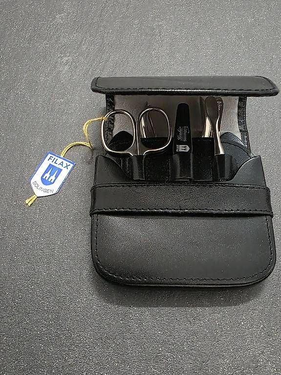 Manicure: Solingen Maniquere-Set in Etui – Nuovo e nell'imballaggio originale da Urtenen-Schönbühl venduto da sandrabern01