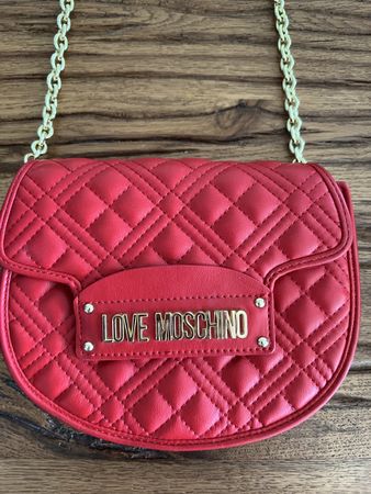 Love Moschino Tasche rot mit Kette