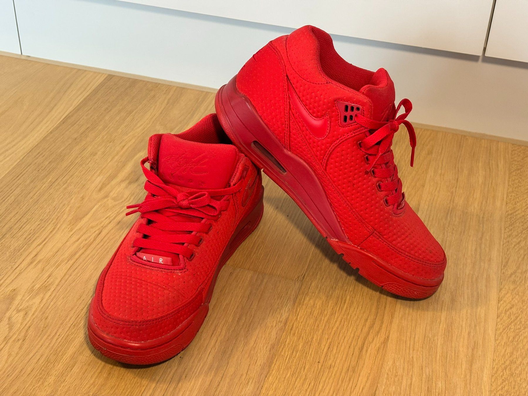 Nike Scarpe da uomo: Nike Flight Squad All Red – Grösse 40.5 – Usato da Wetzikon ZH venduto da Samborghini 1