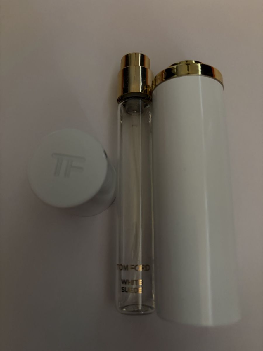 Tom Ford Parfums & Eau de Toilette: TOM FORD White  Suede eau de Parfum – D'occasion à Basel par R.G.R__
