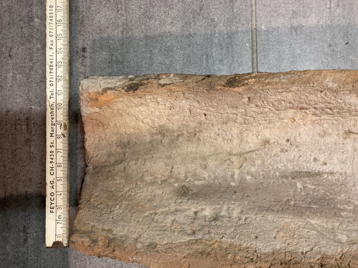 Pietre & tegole: antike Ziegel – Usato da Matten b. Interl venduto da valserma 5