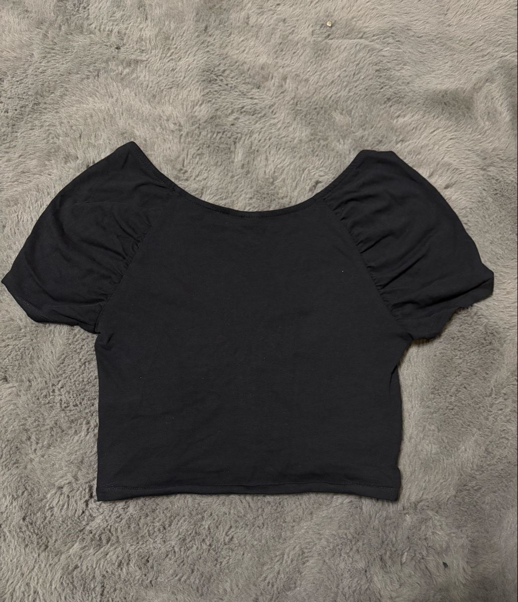 Top: Noisy May Cropped Top, Black, Size S – Nuovo (secondo la descrizione) da Wichtrach venduto da Re_Fit 1