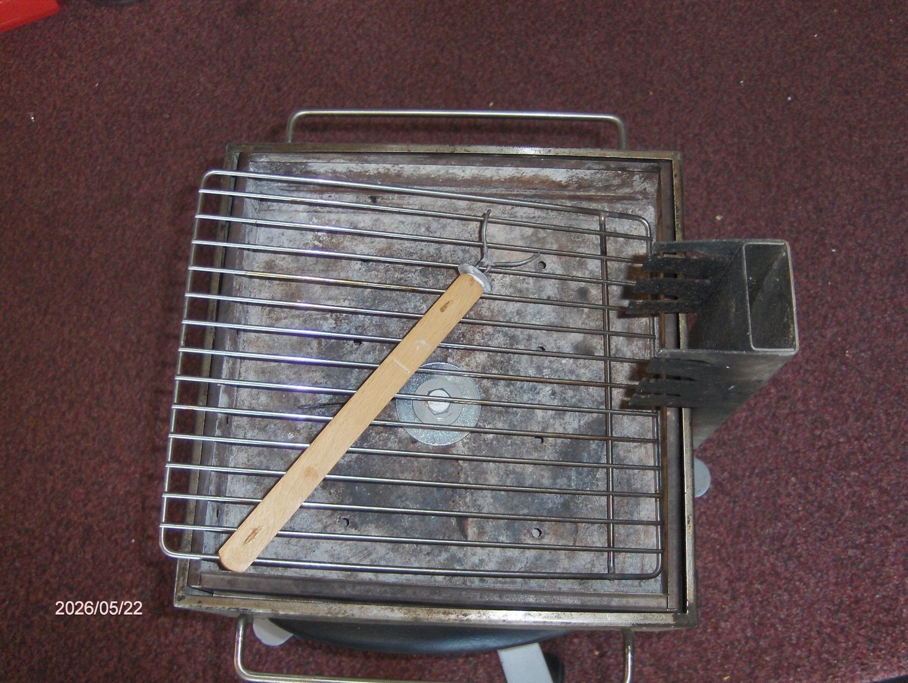 Grills: Grill Kohlegrill Mobiler Grill rostfrei mit Deckel & Griff – Gebraucht aus Schlattingen von Schmidi50 6