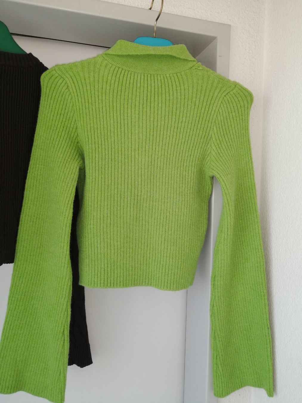 Bershka Pullover & Sweatshirts: Damenpullover Kurzer Pullover Gr.S – Gebraucht aus Buchrain von nat_pl5p 7