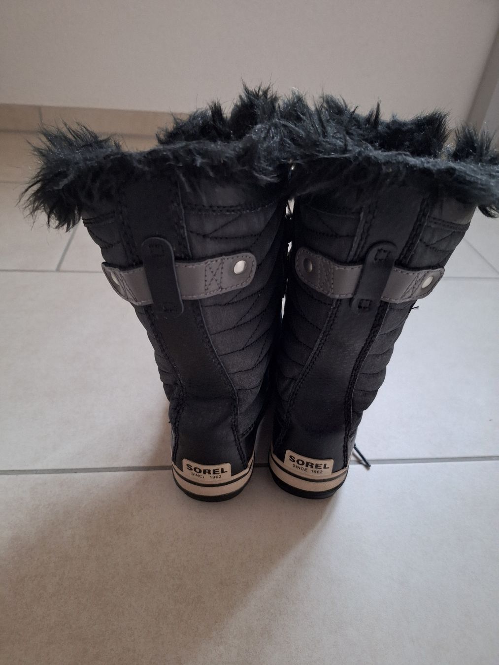 Scarpe per ragazze: Sorel Winterstiefel, Gr. 34, Schwarz – Usato da Pfäffikon ZH venduto da Shoppi5 1