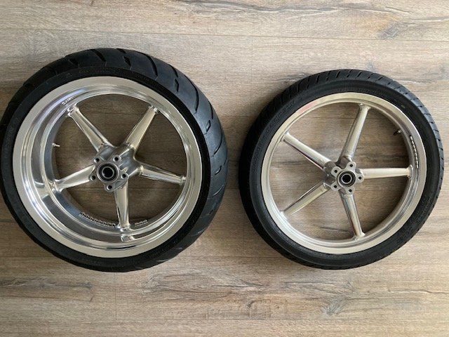 Harley-Davidson Pneumatici & Ruote complete: Harley Davidson Custom Räder Rocker C fxcwc – Usato da Affoltern am Albis venduto da premiumparts 7