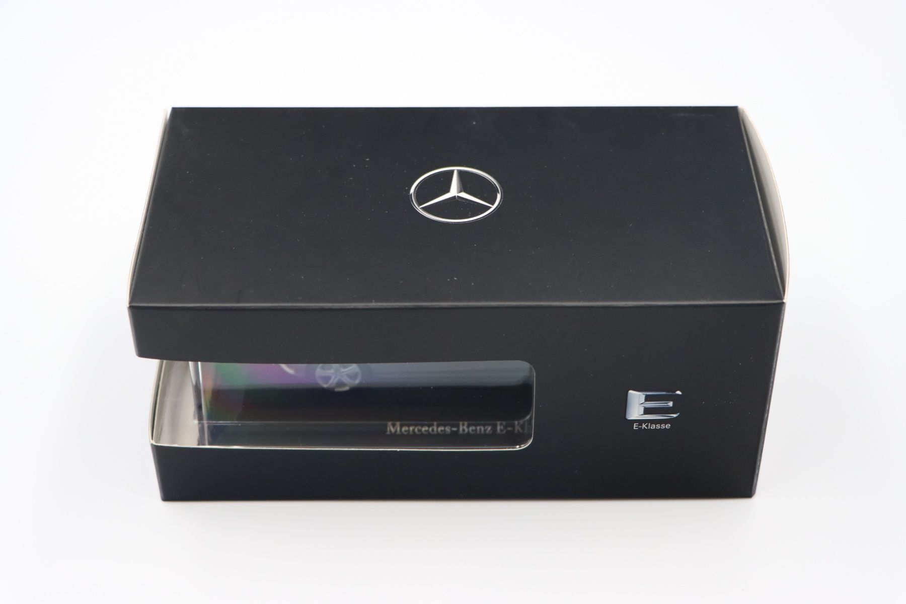 Mercedes-Benz Modellini d'auto: Mercedes E-Klasse 2016 1:43 Kyosho – Nuovo e nell'imballaggio originale da Bühl b.Aarberg venduto da modelldiecast 1