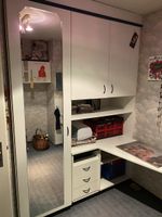 Einbauschrank mit Eckpult