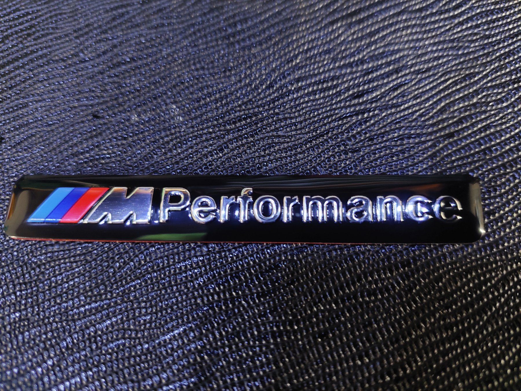 BMW Tutti pezzi di ricambio auto: BMW M Performance Plakette, Schriftzug – Nuovo (secondo la descrizione) da Zürich venduto da makimakimak