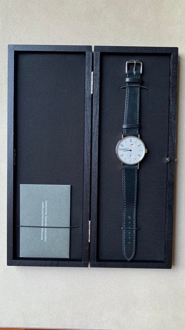 Nomos Orologi: NEUE NOMOS TANGENTE 131 – Nuovo e nell'imballaggio originale da Triesen venduto da hor_6kx9 4