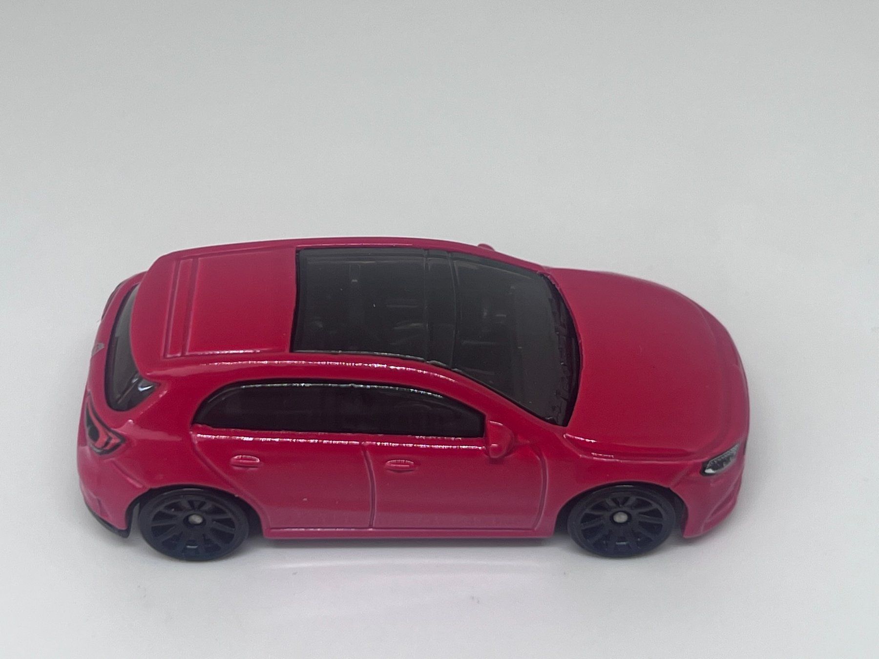 Hot Wheels Modellini d'auto: Hot Wheels 2019 Mercedes A-Class #83 – Usato da Wildegg venduto da LaaBoutique 1