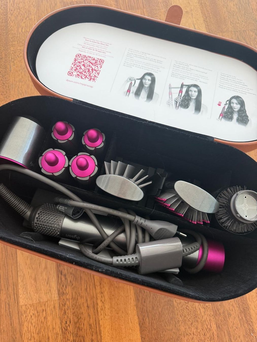 Dyson Piastre & Arricciacapelli: Dyson Airwrap – Usato da Olten venduto da Chic5