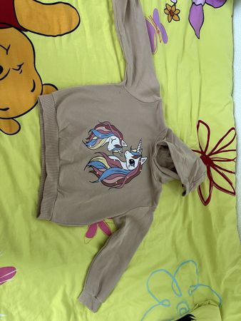 Pull licorne fille taille 122