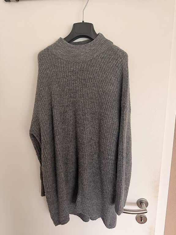 Pulls & Sweat-shirts: Grauer Only Strickpullover (grau) – D'occasion à Neuenegg par sina.lndr