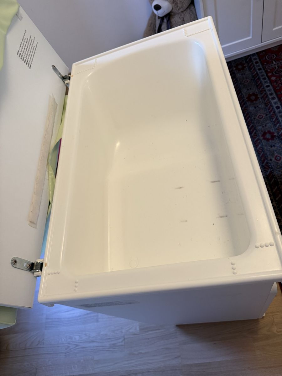 Ikea Fasciatoi & Accessori: White Baby Changing Table with Bath and Three Drawers – Nuovo (secondo la descrizione) da Nyon venduto da raz_7y76 5