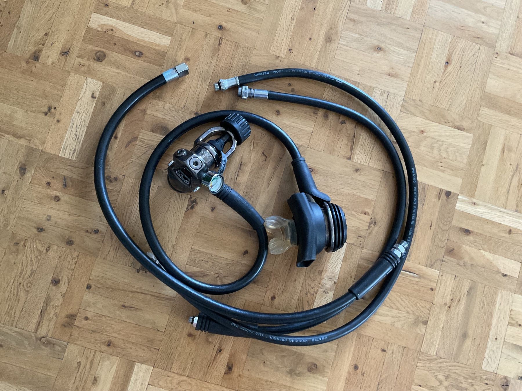 Mares Respiratori & Giubbotti: Atemregler ( octopus )und Zweitregler – Usato da Zürich venduto da Luciateresa 1
