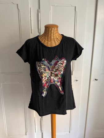 T-Shirt schwarz mit Schmetterling M