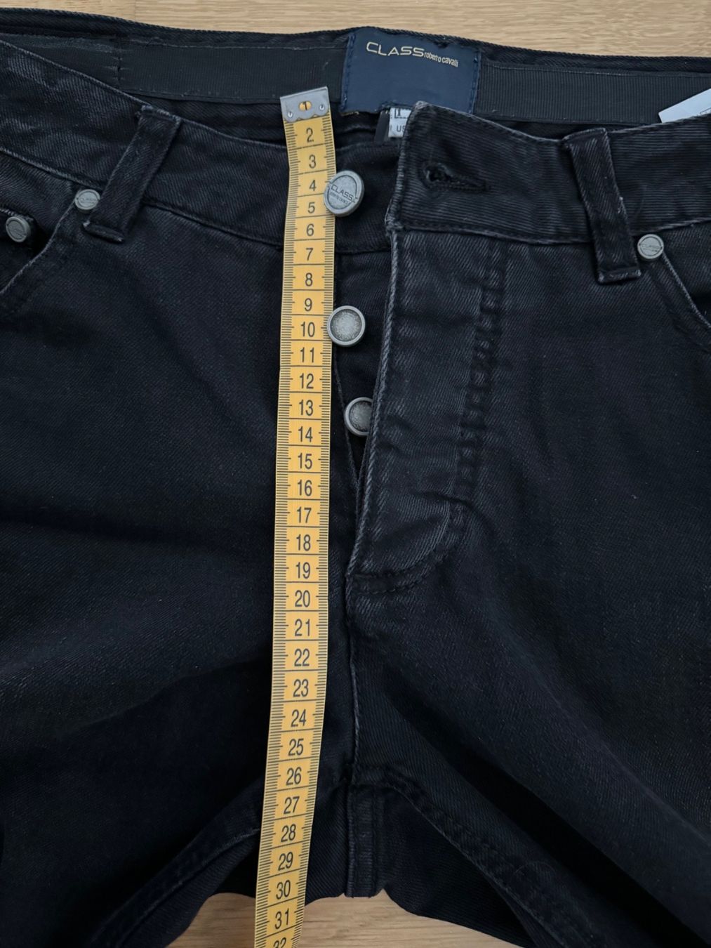 Roberto Cavalli Jeans: Roberto Cavalli jeans – Usato da Zug venduto da pav_q5f7 4