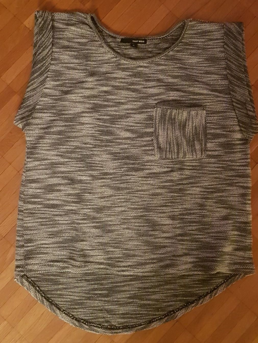 Tally Weijl Top: Grau-weiss meliertes Top – Nuovo (secondo la descrizione) da Oberengstringen venduto da Sheera7 1