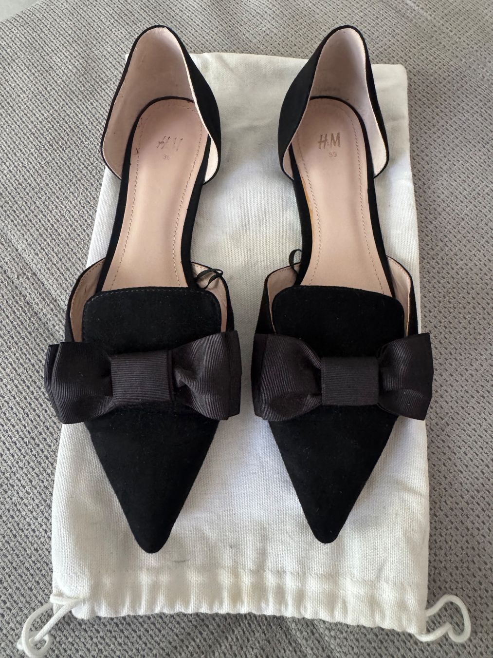 H&M Scarpe da donna: Schwarze Ballerinas mit Schleife – Usato da Montagnola venduto da Vol24 2