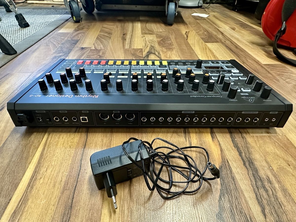Behringer Instruments de musique: Behringer RD-8 MKII – D'occasion à Zug par Keptnace 1