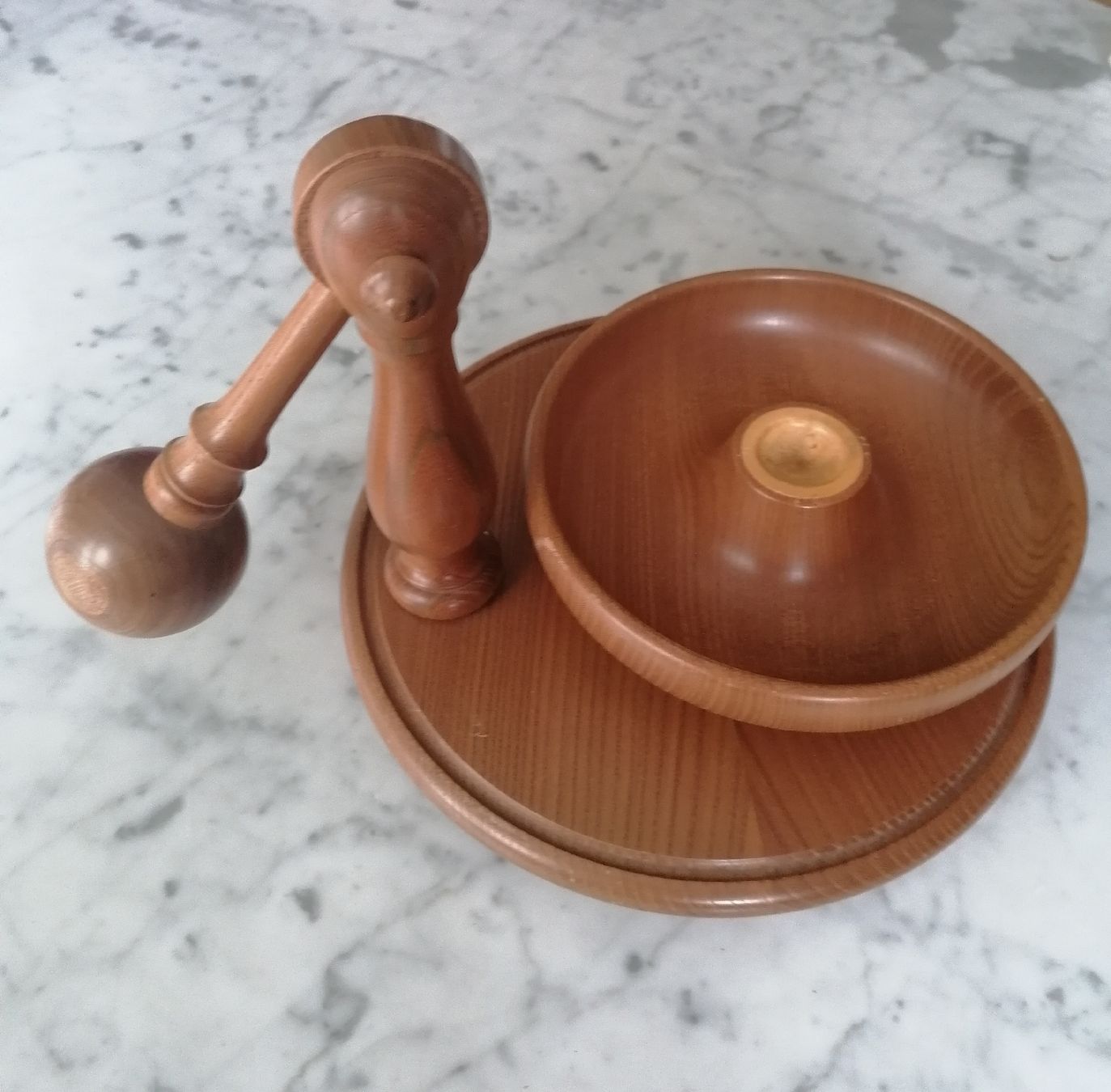 Articoli in legno: BRIENZER NUSSKNACKER – Nuovo (secondo la descrizione) da Pratteln venduto da ThereseZ 1