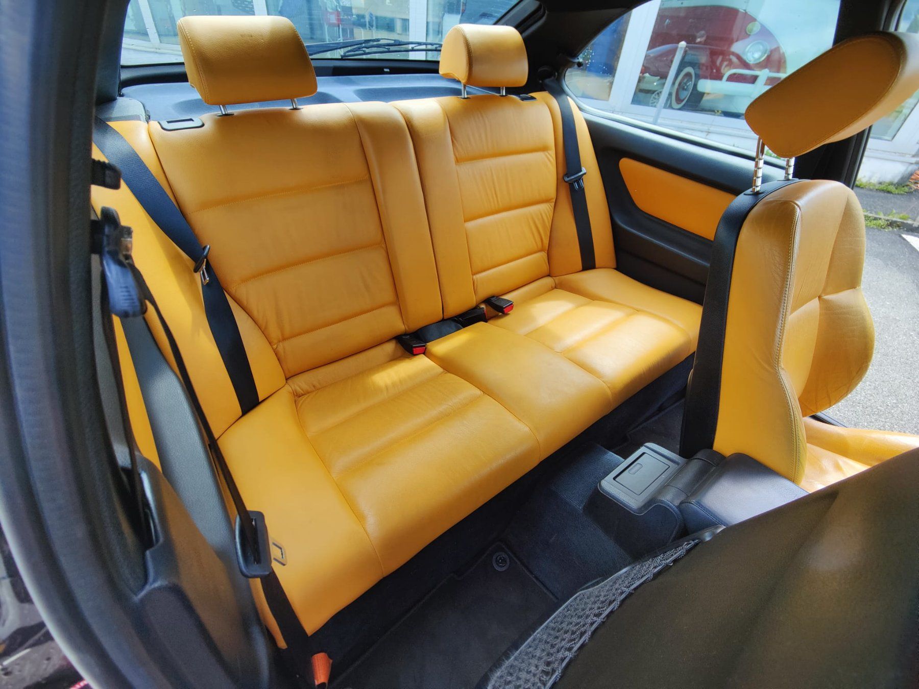 BMW Automobili: BMW E36 323ti compact – Usato da Lohn-Ammannsegg venduto da MOBYCAMPERS 6
