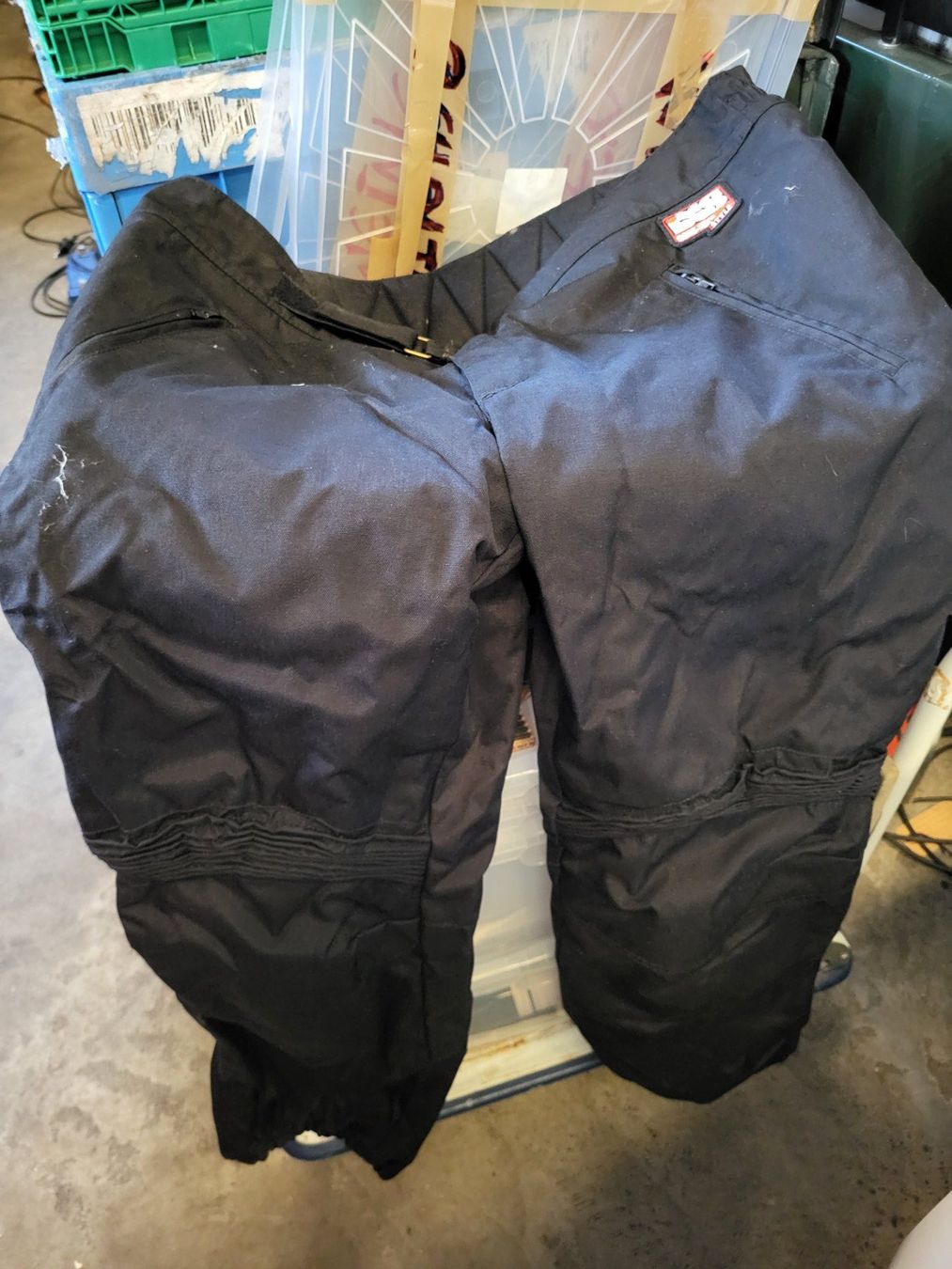 IXS Lotti di vestiti: Motorradjacke iXS Tour Textil plus Hose – Usato da Diessenhofen venduto da Osio 2