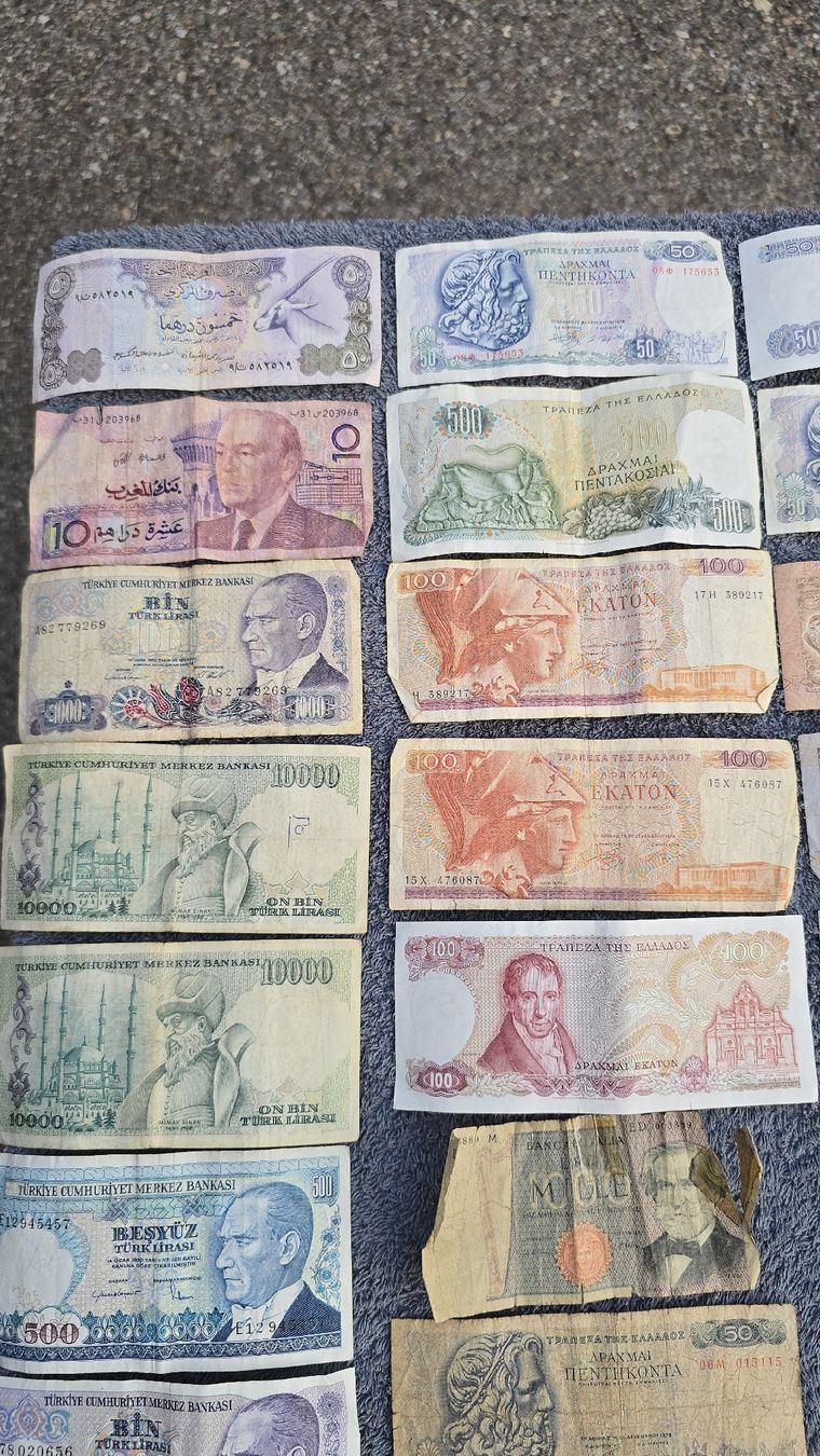 Banconote: 30 Banknoten versch. Länder – Usato da Oberaach venduto da Wicktrade 1