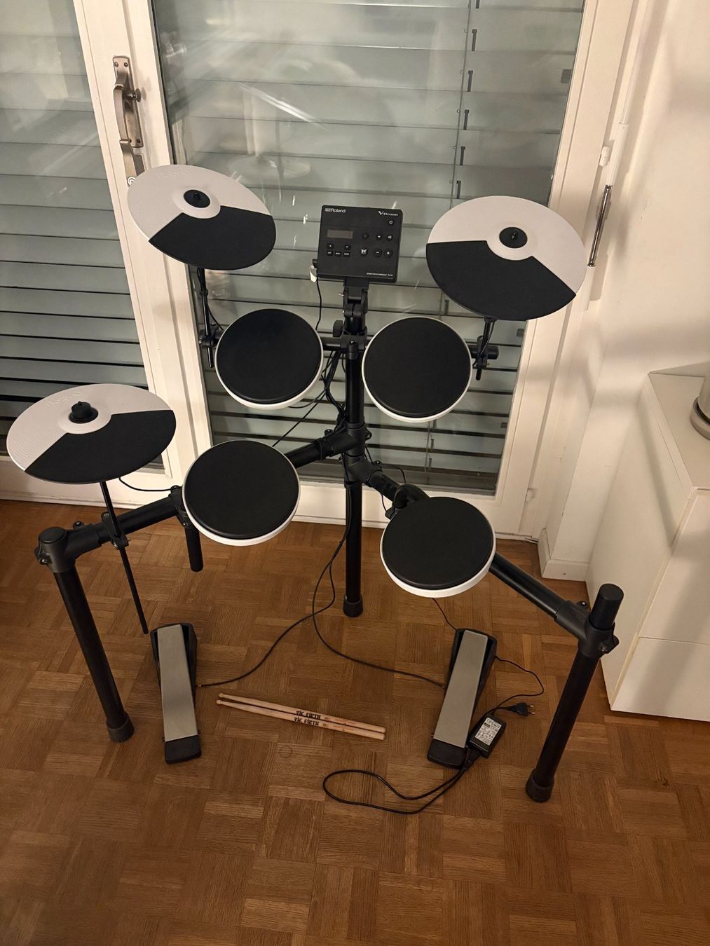 Instruments de musique: Roland V-Drums TD-02 – D'occasion à Neuchatel par Aeh