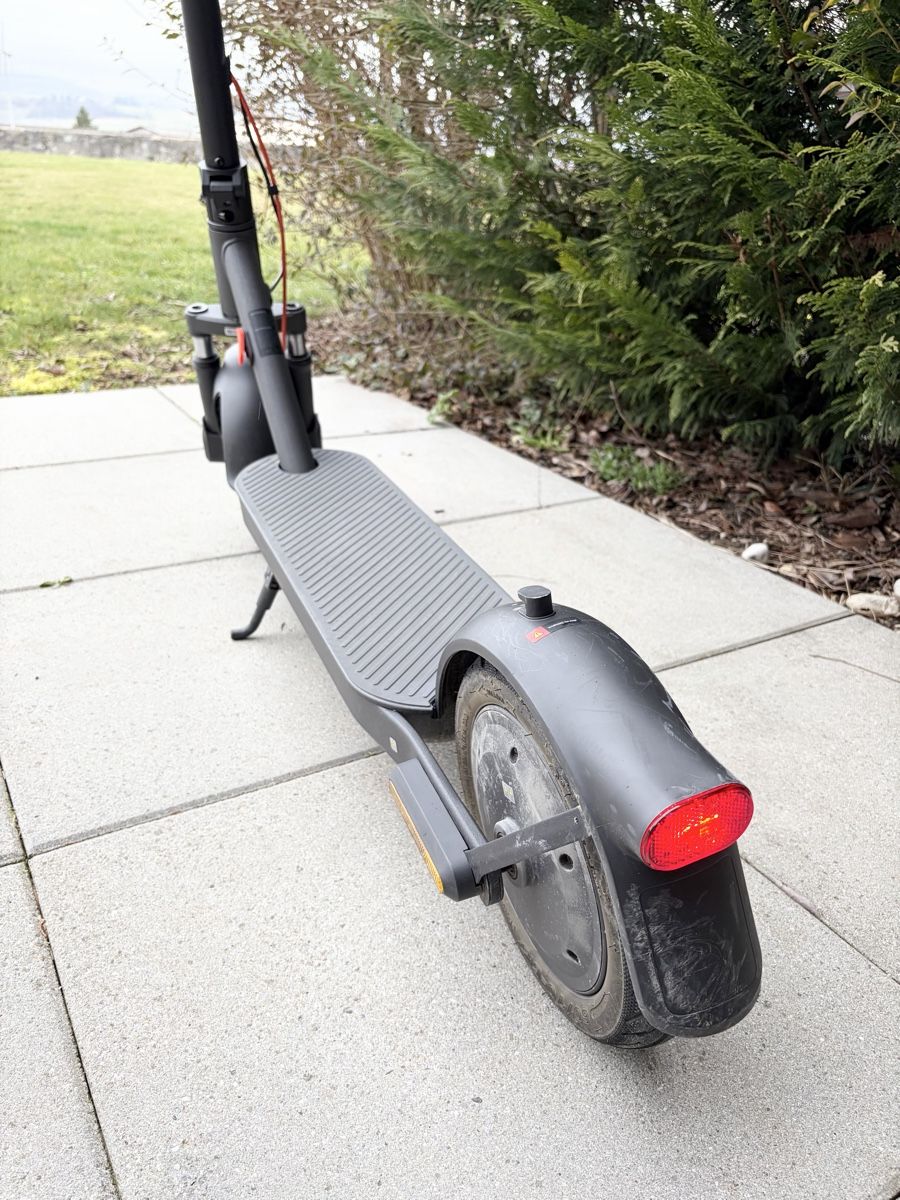 Xiaomi Kickboard: Trottinette électrique Xiaomi Elite – Usato da Chavornay venduto da mai_6sqy 2