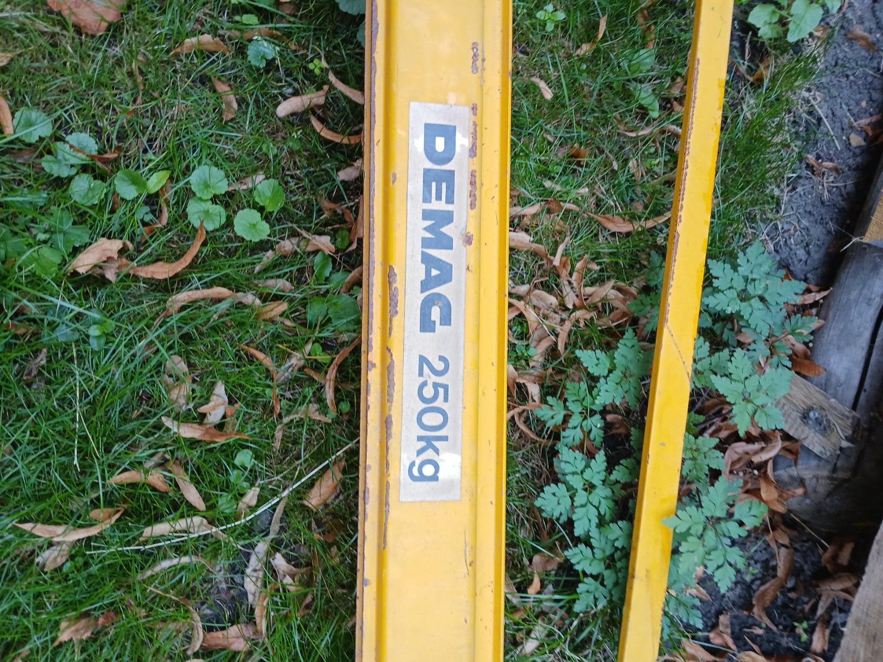 Gru: Kranarm 3meter,  Schwenkarm, – Usato da Nesslau venduto da Subaru1980 1