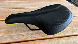 Cube Sequence Memory Foam Natural Fit Velo Sattel