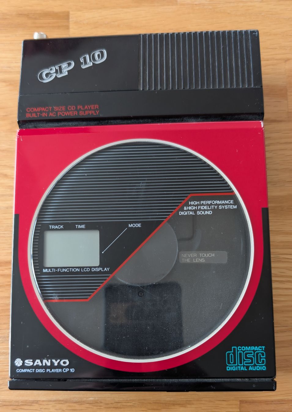 Sanyo Tragbarer Mediaplayer: Sanyo CD Player CP 10 - Tragbarer CD-Player – Gebraucht aus Rodels von foto_cri_mel